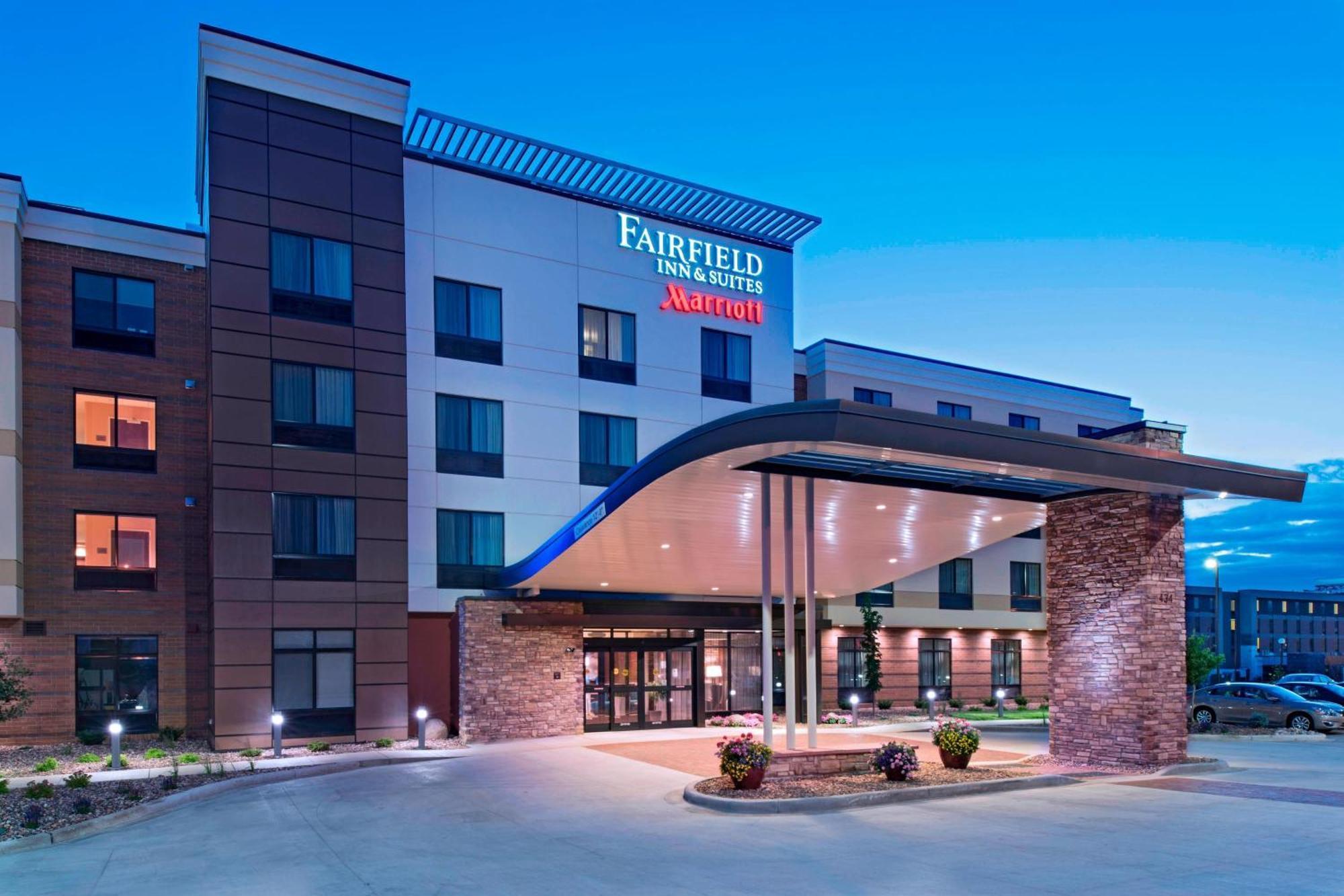 Fairfield Inn & Suites By Marriott La Crosse Downtown Exterior photo